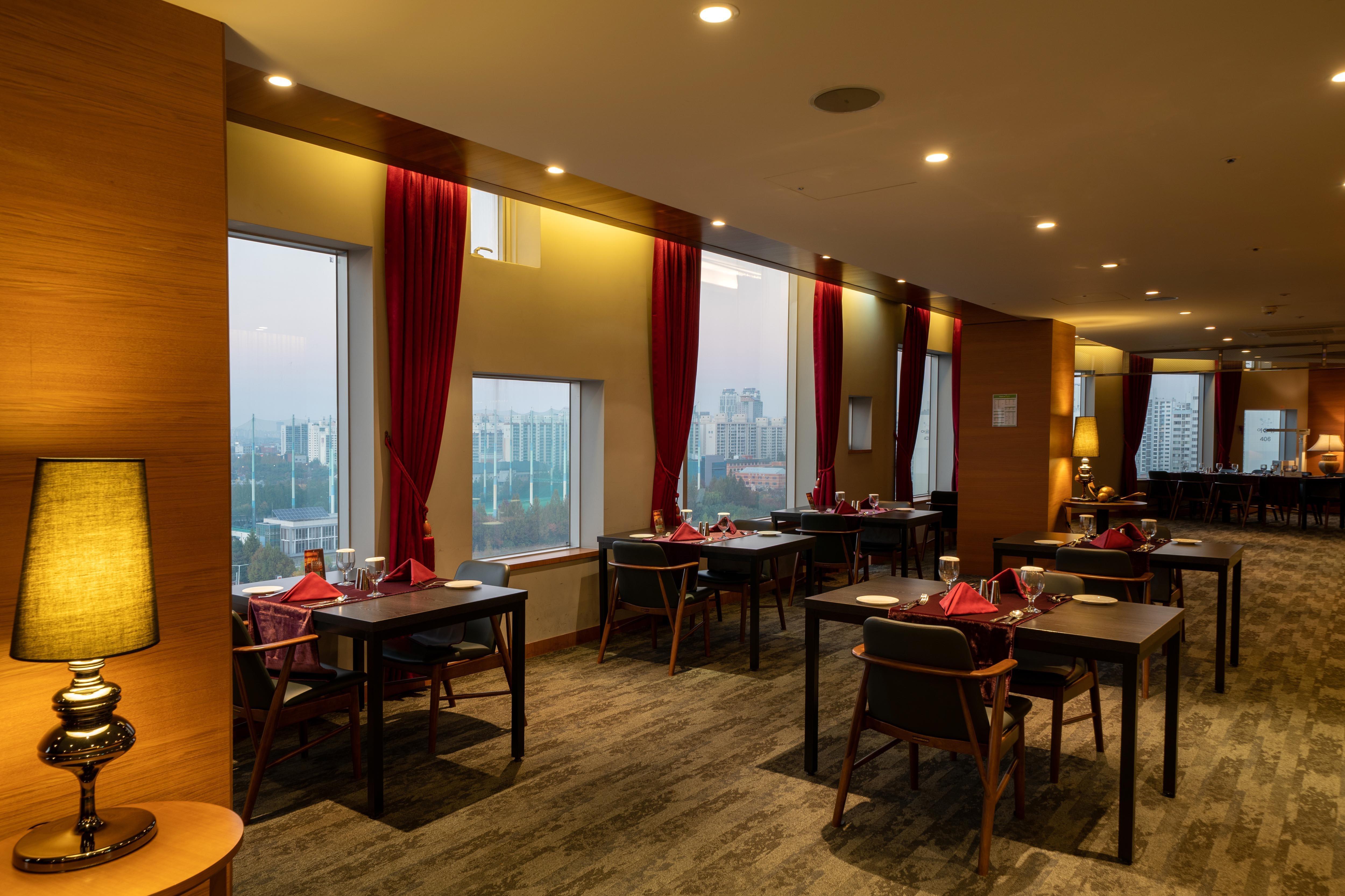 Holiday Inn Gwangju By Ihg Gwangju Metropolitan City Εξωτερικό φωτογραφία
